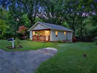 301 S E Street, Easley, SC 29640