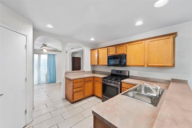 3440 Baby Doe Court, Fort Worth, TX 76137