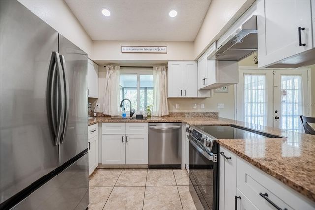 3410 TIMBERLAKE RD N, Lakeland, FL 33810