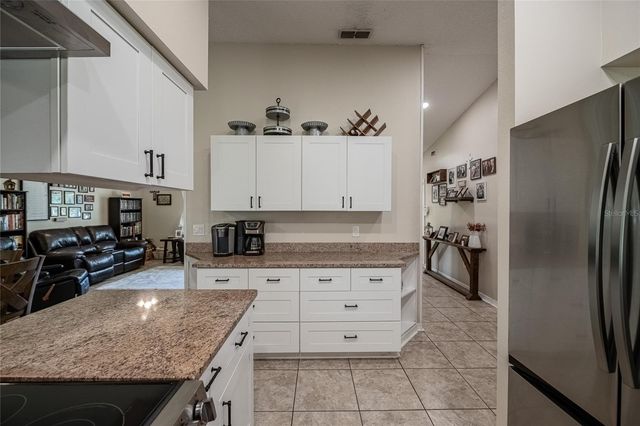 3410 TIMBERLAKE RD N, Lakeland, FL 33810