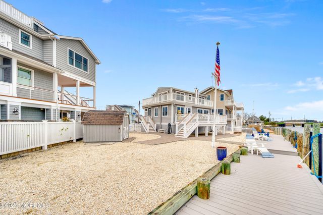 76 Jennie Drive, Manahawkin, NJ 08050