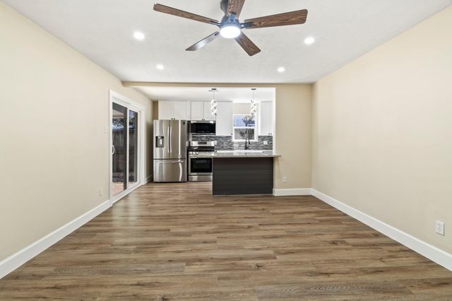 10807 Segrest Drive, Houston, TX 77047