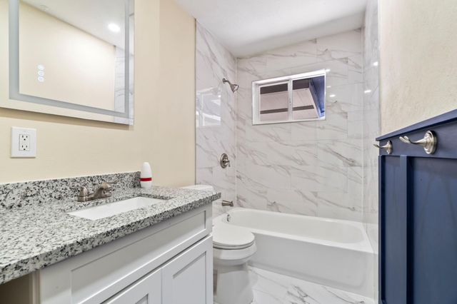 10807 Segrest Drive, Houston, TX 77047