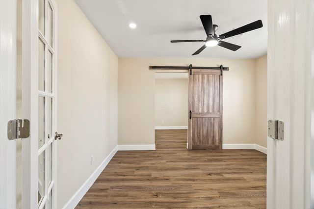 10807 Segrest Drive, Houston, TX 77047