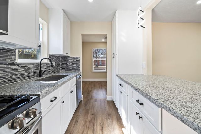 10807 Segrest Drive, Houston, TX 77047