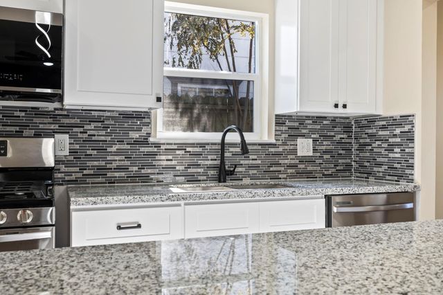 10807 Segrest Drive, Houston, TX 77047