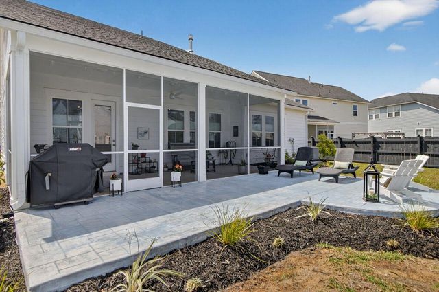 188 Helena Park Drive, Summerville, SC 29486