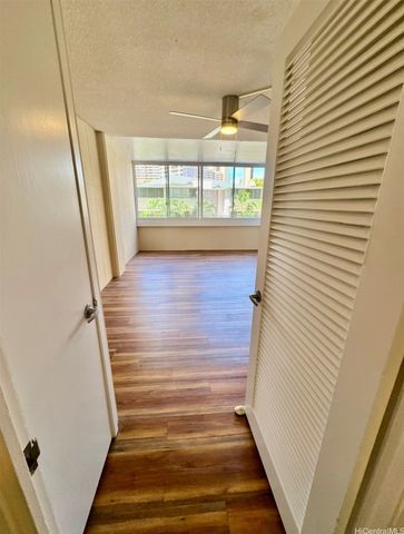 425 Ena Road 302B, Honolulu, HI 96815