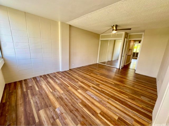 425 Ena Road 302B, Honolulu, HI 96815