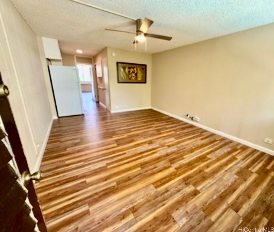 425 Ena Road 302B, Honolulu, HI 96815