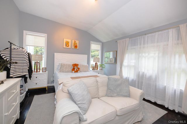 94 Kings Drive, Riverhead, NY 11901