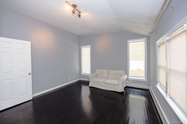 94 Kings Drive, Riverhead, NY 11901