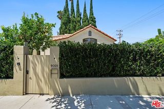 9001 Rosewood Avenue, West Hollywood, CA 90048