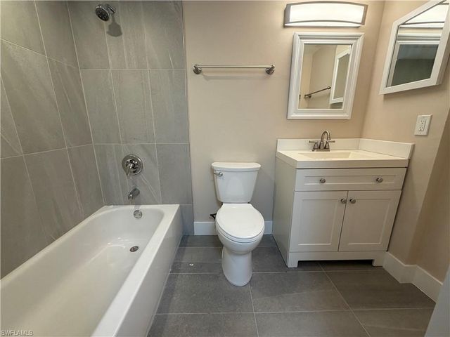 5317 Summerlin RD # 1703, Fort Myers, FL 33919