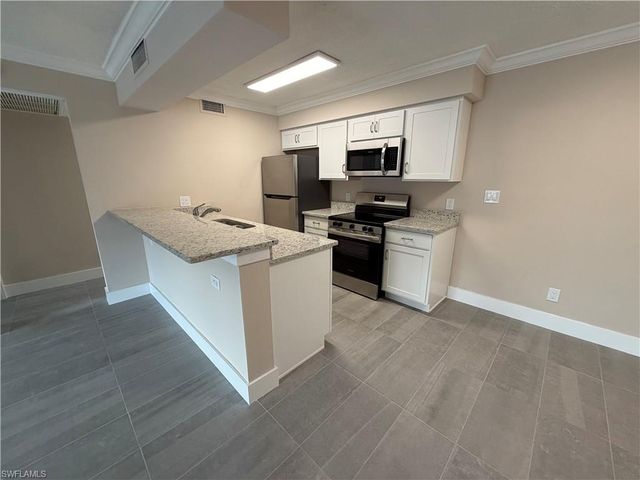 5317 Summerlin RD # 1703, Fort Myers, FL 33919