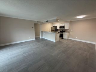 5317 Summerlin RD # 1703, Fort Myers, FL 33919