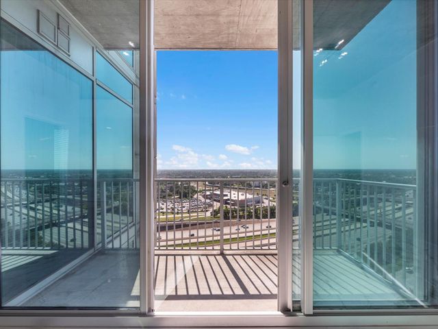 5925 Almeda Road 11702, Houston, TX 77004