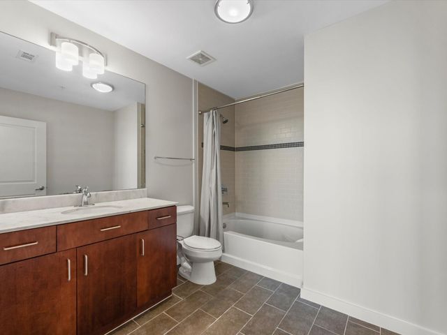 5925 Almeda Road 11702, Houston, TX 77004