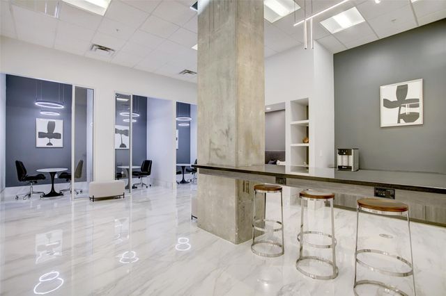 5925 Almeda Road 11702, Houston, TX 77004