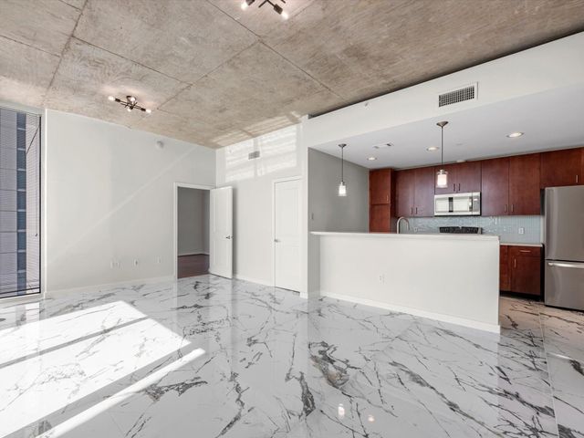 5925 Almeda Road 11702, Houston, TX 77004