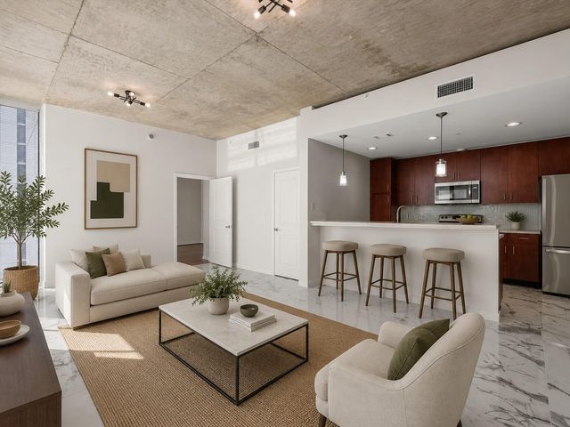 5925 Almeda Road 11702, Houston, TX 77004