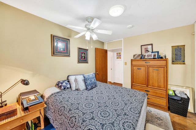 5327 Valkeith Drive, Houston, TX 77096