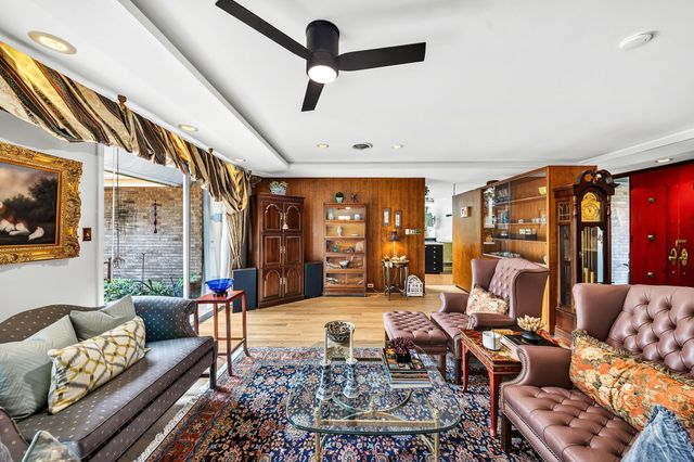 5327 Valkeith Drive, Houston, TX 77096