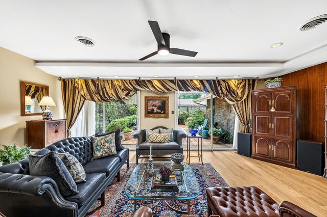 5327 Valkeith Drive, Houston, TX 77096