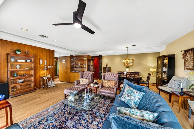 5327 Valkeith Drive, Houston, TX 77096