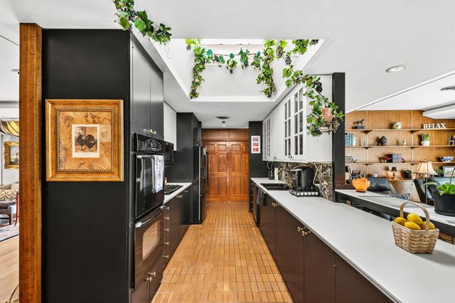 5327 Valkeith Drive, Houston, TX 77096