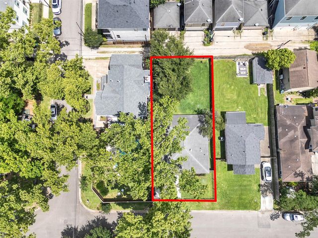 907 Aurora Street, Houston, TX 77009