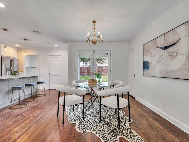 907 Aurora Street, Houston, TX 77009