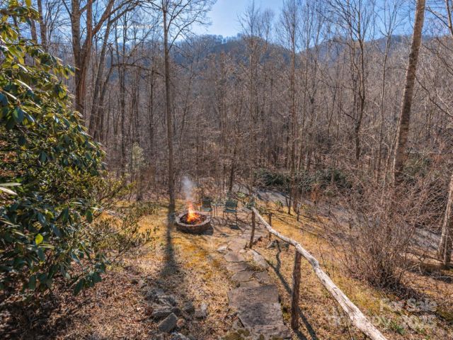 220 George Sutton Road, Waynesville, NC 28785