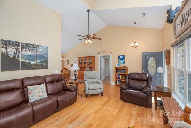 220 George Sutton Road, Waynesville, NC 28785