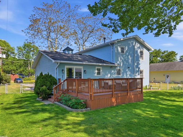 2929 18th Avenue, Port Huron, MI 48060