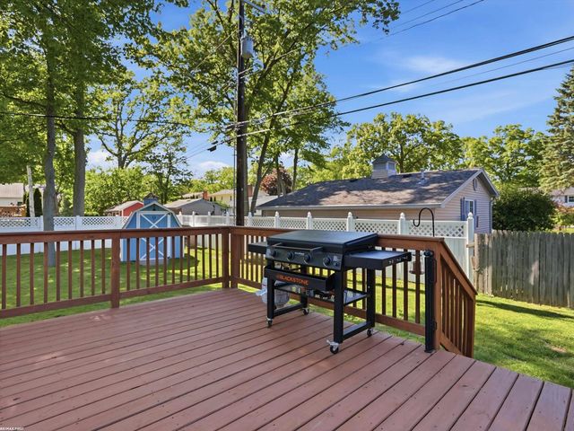 2929 18th Avenue, Port Huron, MI 48060