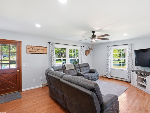 2929 18th Avenue, Port Huron, MI 48060