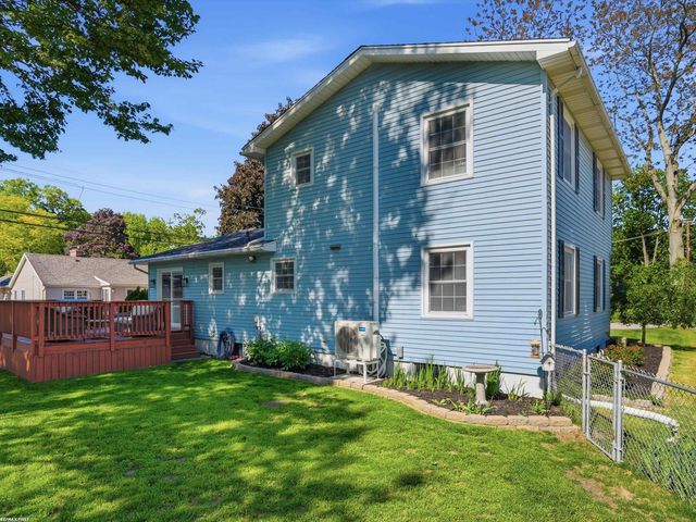 2929 18th Avenue, Port Huron, MI 48060