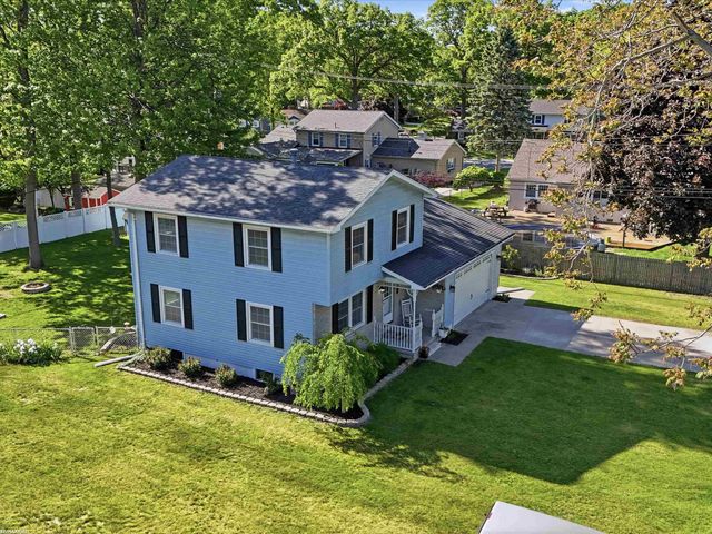 2929 18th Avenue, Port Huron, MI 48060