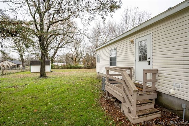 179 5th Street, Charlestown, IN 47111