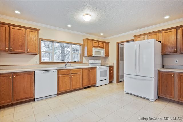 179 5th Street, Charlestown, IN 47111