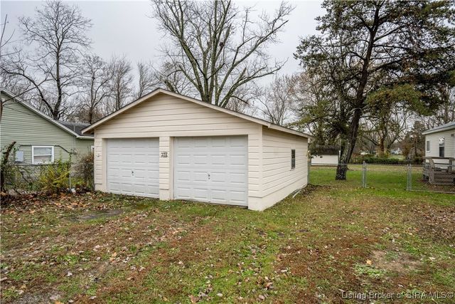 179 5th Street, Charlestown, IN 47111