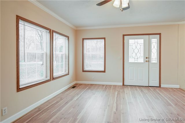 179 5th Street, Charlestown, IN 47111