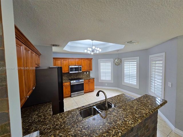 15281 SW 26th Ter, Miami, FL 33185