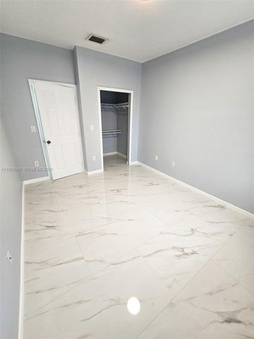 15281 SW 26th Ter, Miami, FL 33185