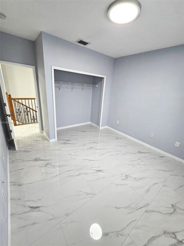 15281 SW 26th Ter, Miami, FL 33185