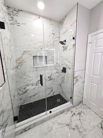 15281 SW 26th Ter, Miami, FL 33185