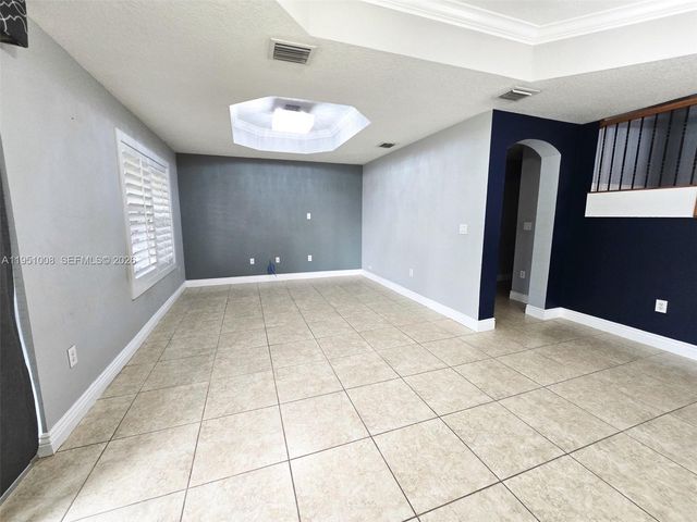 15281 SW 26th Ter, Miami, FL 33185