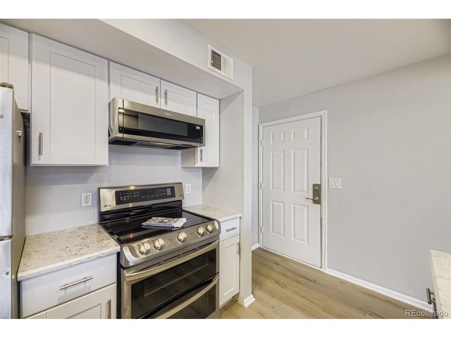 2575 S Syracuse Way M306, Denver, CO 80231