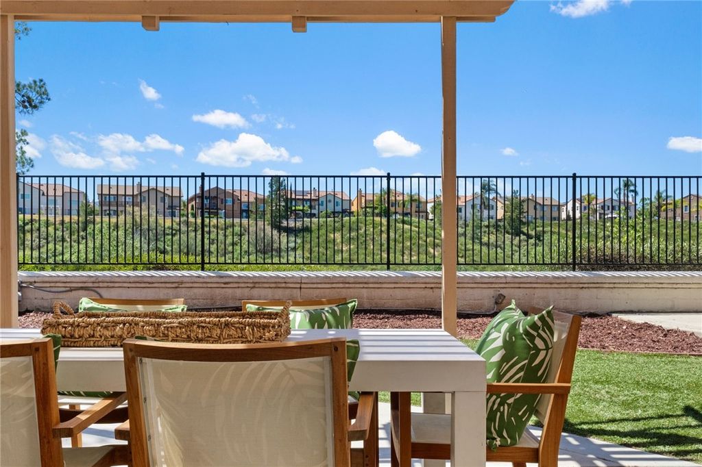 Image 22 of property listing at 45211 Tioga Street, Temecula, CA 92592